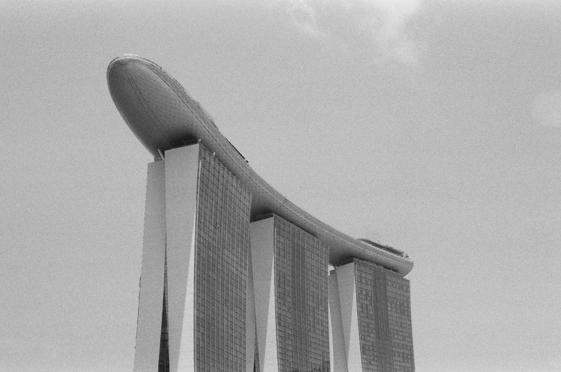 Black and White Images: Photography Shops and How to Photograph Singapore Architecture